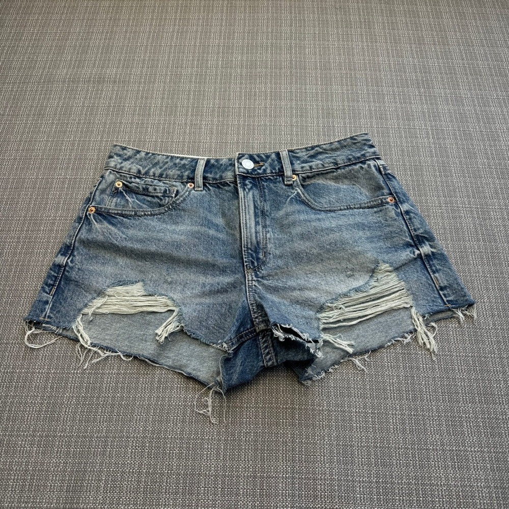 New Garage Festival Shorts Distressed size 7 / 28 Raw Hem High Rise Festival